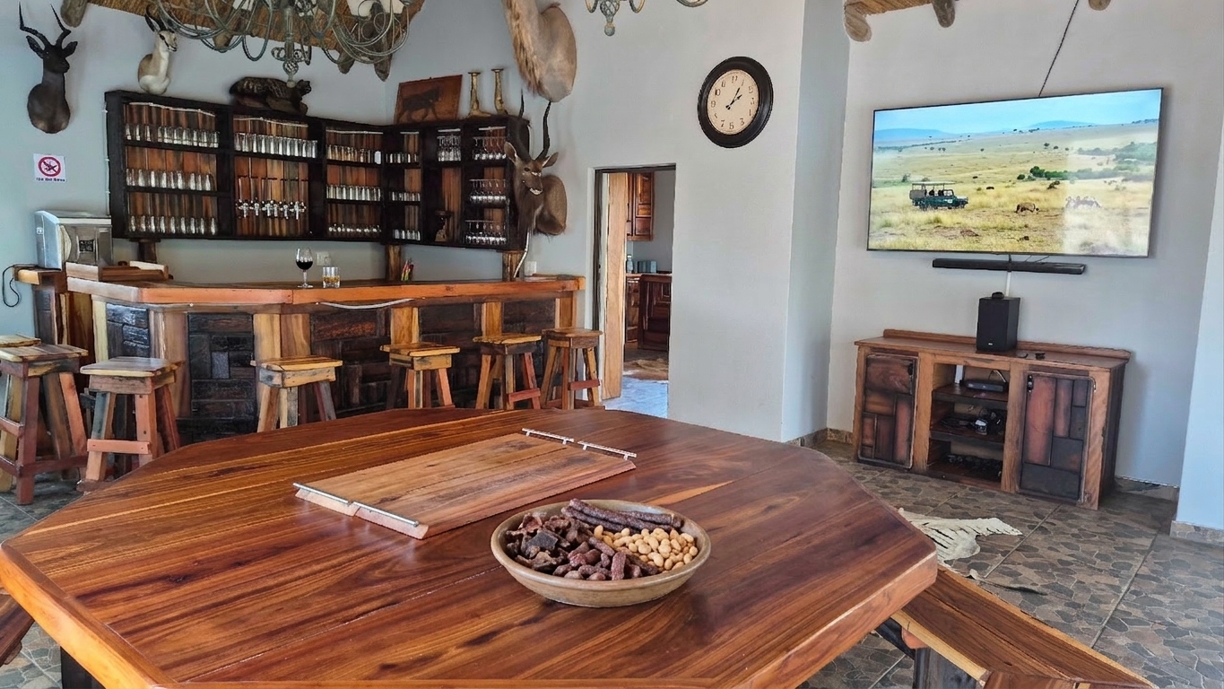 Communal bar and lounge