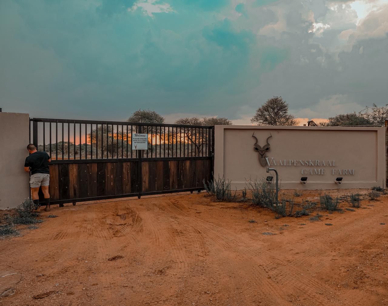 Vaalpenskraal lodge and camp: Permit